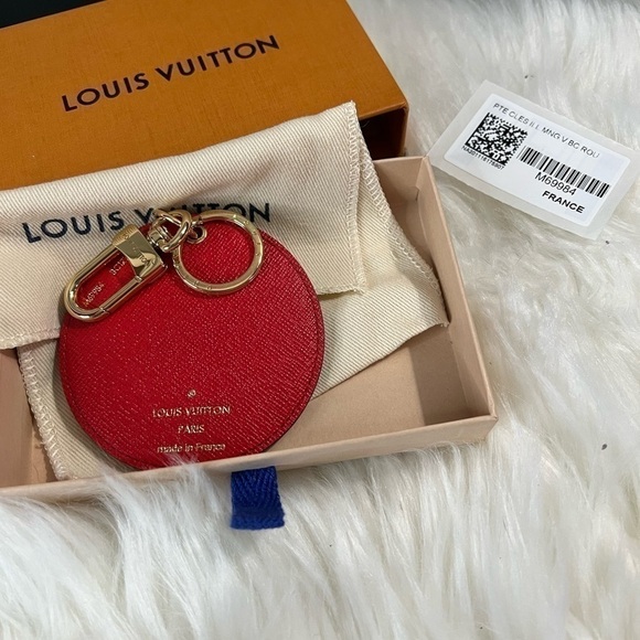 Louis VUITTON M69984 Vivienne Monogram Porte Cles-Illustre Bag Charm Key Holder - Picture 9 of 16